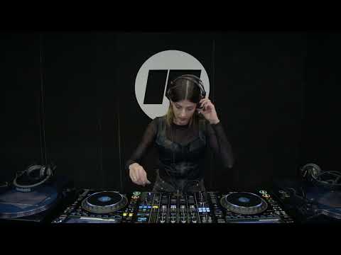 Flavia Laus (Dj Set) | Rinse France