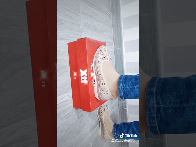 Vídeo relacionado con XTI - Bailarinas Mujer Hielo - Calzado Cómodo y Versátil - Moda Casual - Modelo 14522608 (Talla 37)
