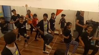 Mind Blowing | | Veere Ki Wedding | | Mika Singh | | Choreography By Nitin Mak
