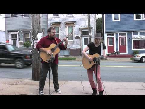 "Klimbim" performed by Don Ross and Jimmy Wahlsteen