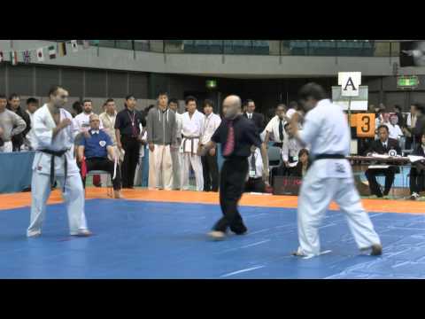 Иван Команов(Болгария) Бауржан Кумискалиев(Казахстан)