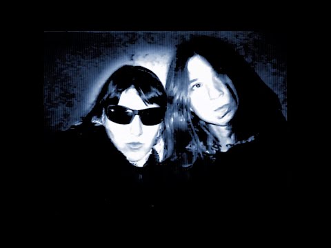 Mora y Los Metegoles ft. Dum Chica  - Cuidado (Videoclip Oficial)