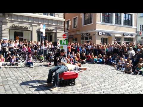 Sam Wills Stadtspektakel Landshut 2012