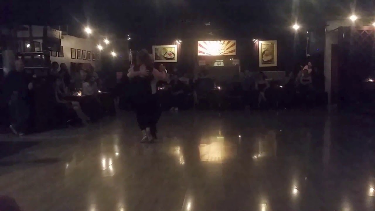 Alberto Colombo e Claudia Cavagnini ballano Pocas Palabras @Milonga "la Tana" 11/3/2016