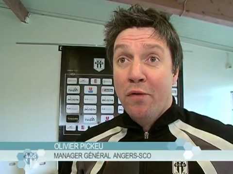 Emmanuel Bourgaud continue au SCO Angers (Foot D2)