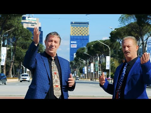 Vëllezërit Lleshi - Politikes ja pam sherrin (Humoristike) Official Video 4K)