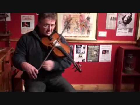 Bruce MacGregor 'Bowing : Triplets' - Fiddle Lesson