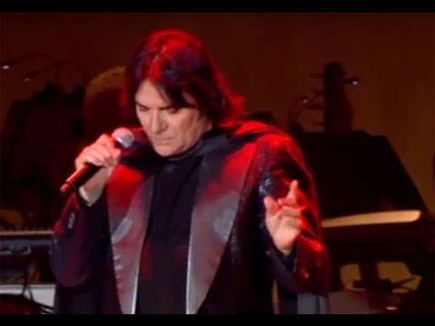 Renato Zero - La favola mia  - Sei Zero 2010  (Live - Video Ufficiale)