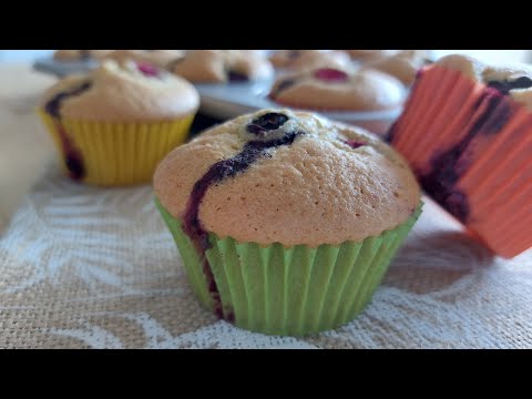 Muffin con frutti di bosco e farina di avena integrale