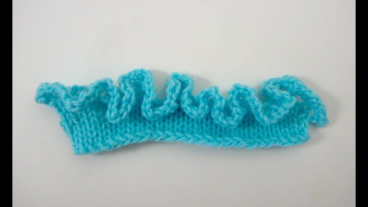 63. Teje Conmigo un borde ondulado