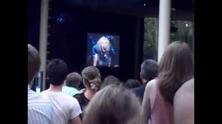 David Byrne &amp; St. Vincent - I Am An Ape