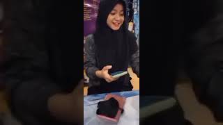 Download lagu Story WA makan bareng cewek prank temen😁 #prank #prankmantan mp3