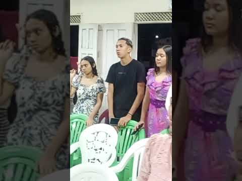 coordenadora orando ao senhor na cidade de Jandaíra Rio grande do Norte