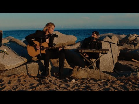 VOILÀ - Hope That I Go First (Official Performance Video)