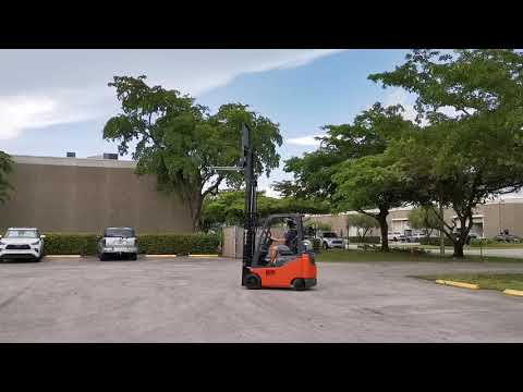 Refurbished 2014 Toyota 8FGCU15 3000 lbs 3 stage side shift forklift