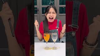 Download lagu Cute //  The right way to drink  😂 life hack 01 #automobile #shortsyoutube mp3