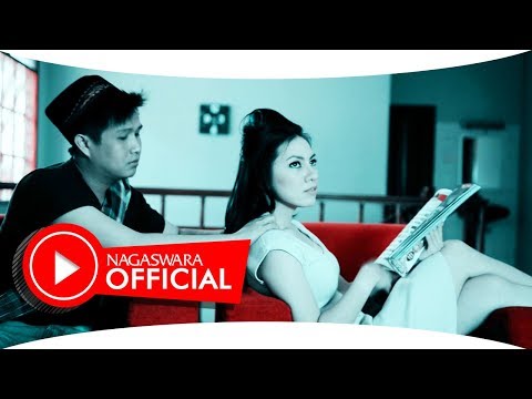 Laroca - Bebaskan Aku (Official Music Video NAGASWARA) #music