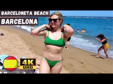 🇪🇸 Hot Day in Barcelona Beach - Spain ☀️🏖️ Amazing Barceloneta Beach Walk - 4K