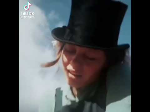 she’s riding me😻