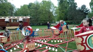 preview picture of video 'Megan & Amelia enjoying Carters Steam Fair'