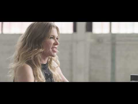 Charlotte Martin - Closer I Get 2 U (Official Music Video)