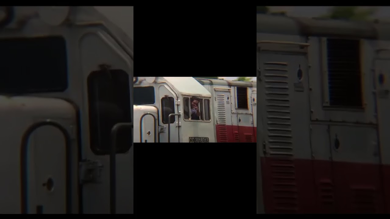 pesona masinis sadar kamera🤩🔥⚡ #hunting #keretaapi #keretaapiindonesi #shorts #railfansindonesia