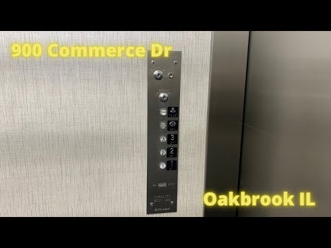 Very Nice - G&S Hydraulic elevator at 900 Commerce Dr in Oakbrook IL