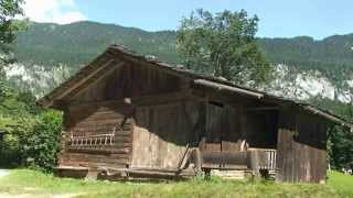 preview picture of video 'Autriche Tyrol Musée des fermes traditionnelles de Kramsach'