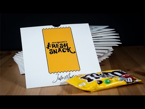 FRESH SNACK by Julio Montoro