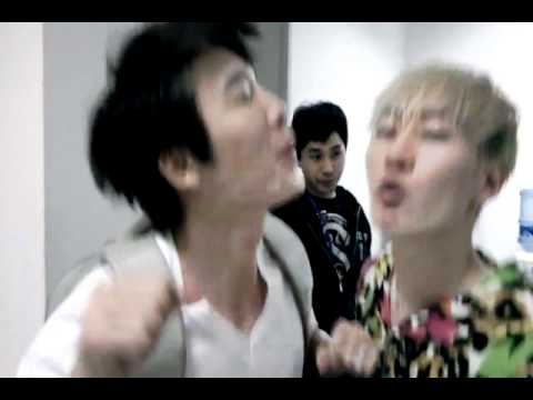 120415 Ryeowook's Twitter Video Update - Eunhyuk & Donghae