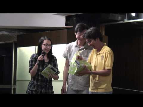 SKHTST AA AGM 2010 - Mr Woo Wai Ki receiving present