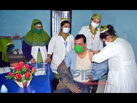 বগুড়ায় শুরু হলো করোনার টিকাদান