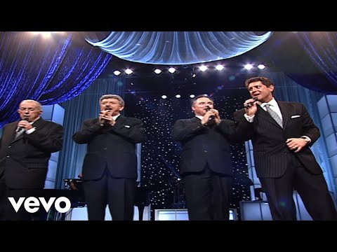 Bill & Gloria Gaither - Glory to God in the Highest [Live] ft. Old Friends Quartet