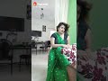 Hot Aunty In Green Saree