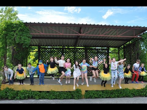 Kolorowe Dzieci - wokaliści Warsztatów Wokalnych "Nutka" z Domu Kultury w Pysznicy