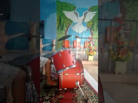 Ensaio da banda. Igreja deus e espírito