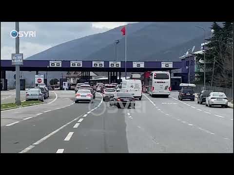 Dita e Shën Valentinit sjell fluks në pikën kufitare Shqipëri–Kosovë