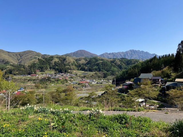 鬼無里の里山風景と戸隠連峰・一夜山