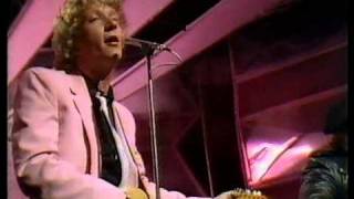 Squeeze - Labelled With Love video