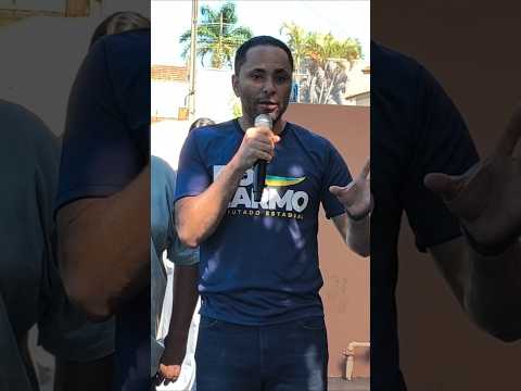 Do Carmo cantando a deputada Estadual em Guaraci/PR 🇧🇷