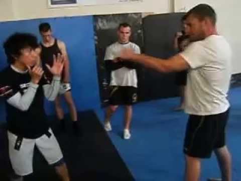 ６，打撃とフットワーク　Hit and away 2