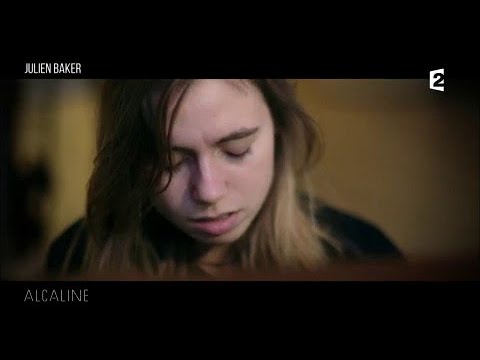 Alcaline, Les News du 30/10 - Julien Baker