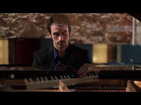 Josep Montserrat plays Lully/Godowsky, Renaissance: 9. Sarabande