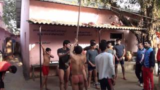 preview picture of video 'Wrestlers Climbing Rope at Hanuman Akhara'