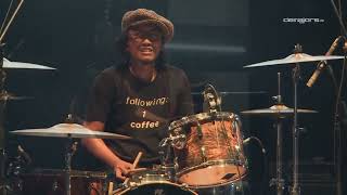Download lagu bip _ mawar merah _ live perform mp3