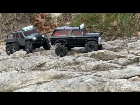 Panda hobby tetra x2 6x6 & x2 Bronco #pandahobby #crawling #tetra6x6