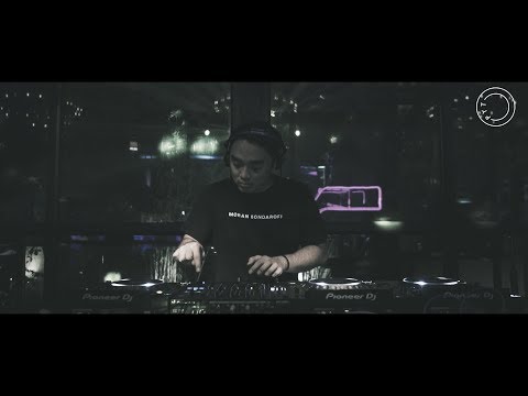 Dipha Barus' Journey: 2018 JKT - YK // Good People & All Smiley Dude!