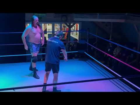 IWAU Uprising 12.13.22 - Amateur Challenge: Chris Cutter vs. IWAU Uprising Champion Kyle Pipher