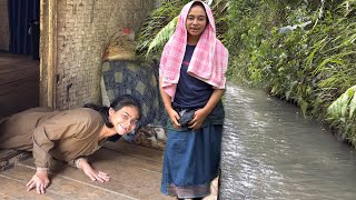 Download lagu BERTAHUN TAHUN GADIS PIATU DALAM KEADAAN CACAT HIDUP DI HUTAN RAWAT AYAH SAKIT STRUK mp3