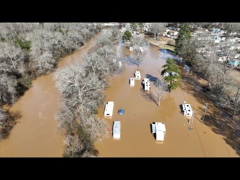 “You say your prayers:” RV park floods, trapping residents and prompting water rescues